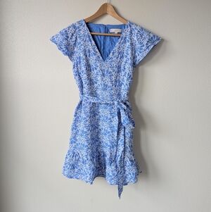 LOFT Eyelet Belted Flutter Sleeve Swing Mini Dress in Blue & White Size 6
